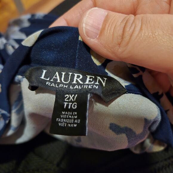 Lauren Ralph Lauren 2X Navy Floral Tie Neck Long Sleeve Blouse - Picture 3 of 7